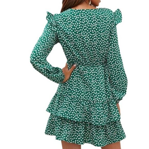 Green and white polka dot mini dress. Deep V neck. Size M - Picture 2 of 5